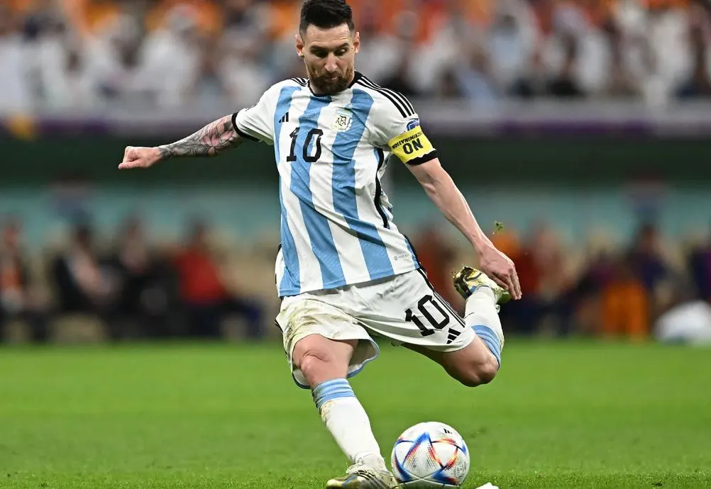 Lionel Messi với 1047 trận ra sân Lionel Messi với 1047 trận ra sân
