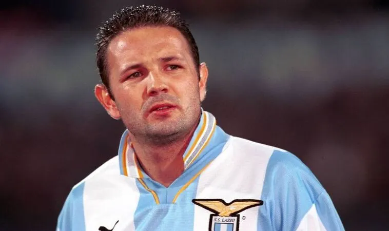 Sinisa Mihajlovic - Cầu thủ sút phạt đẳng cấp nhất Sinisa Mihajlovic - Cầu thủ sút phạt đẳng cấp nhất