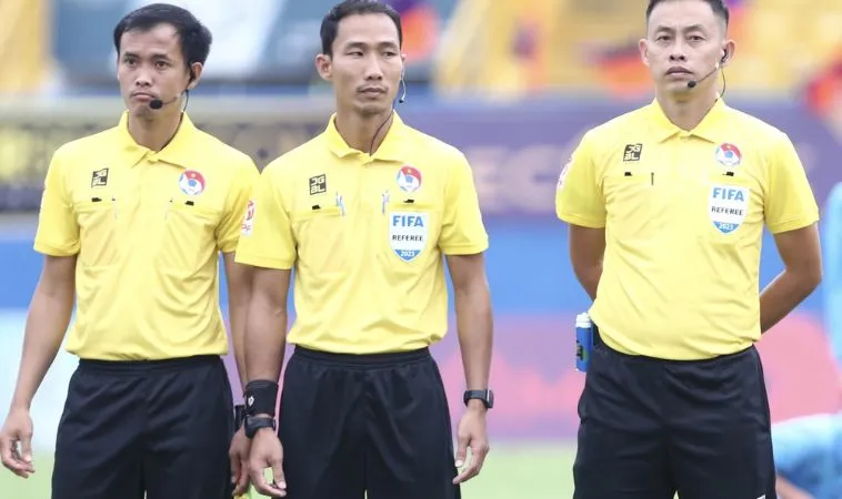 Danh sách trọng tài V-League 2024 bao gồm nhiều nhân vật khác nhau Danh sách trọng tài V-League 2024 bao gồm nhiều nhân vật khác nhau