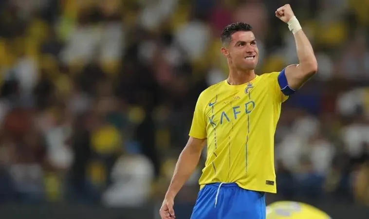 Ronaldo là cầu thủ kiến tạo bàn thắng nhất lịch sử Euro Ronaldo là cầu thủ kiến tạo bàn thắng nhất lịch sử Euro