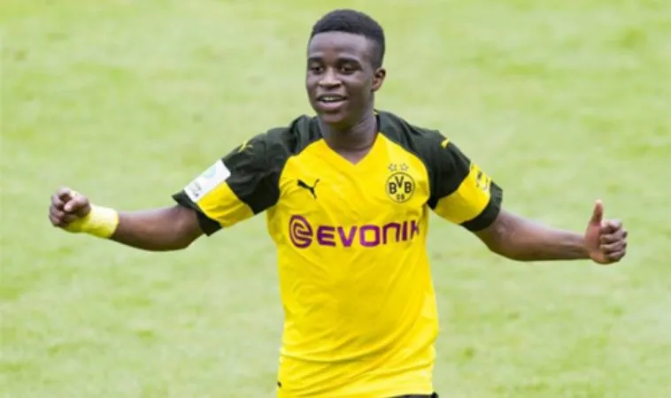 Youssoufa Moukoko là cầu thủ trẻ nhất World Cup 2022 Youssoufa Moukoko là cầu thủ trẻ nhất World Cup 2022